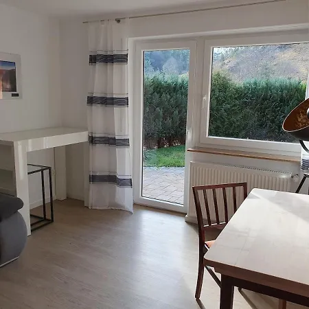 Appartement Hanghaus In Alleinlage - We Basement