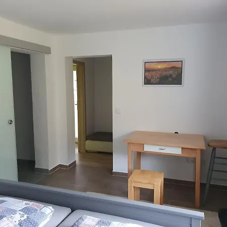 Hanghaus In Alleinlage - We Basement Apartment Pottenstein
