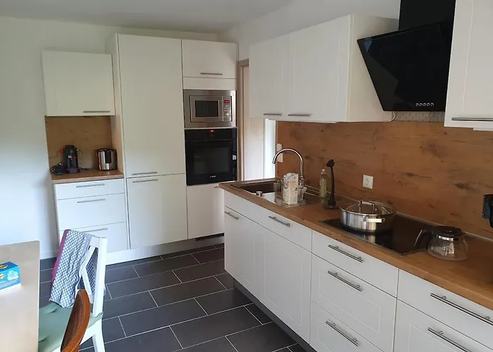 Hanghaus In Alleinlage - We Basement Appartement *